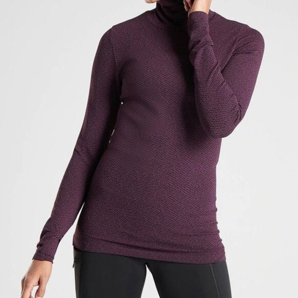 Athleta Flurry Peak Turtleneck Burgundy Black Thumb Holes Size Medium NWT - Picture 1 of 9